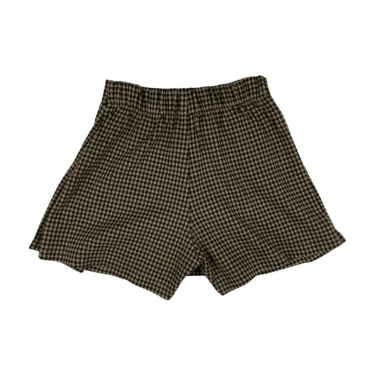 Karierter Kinderrock mit Falten