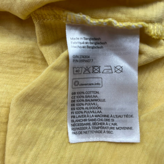 Gelbes ärmelloses Baumwoll-Kleid mit dezentem Muster – label