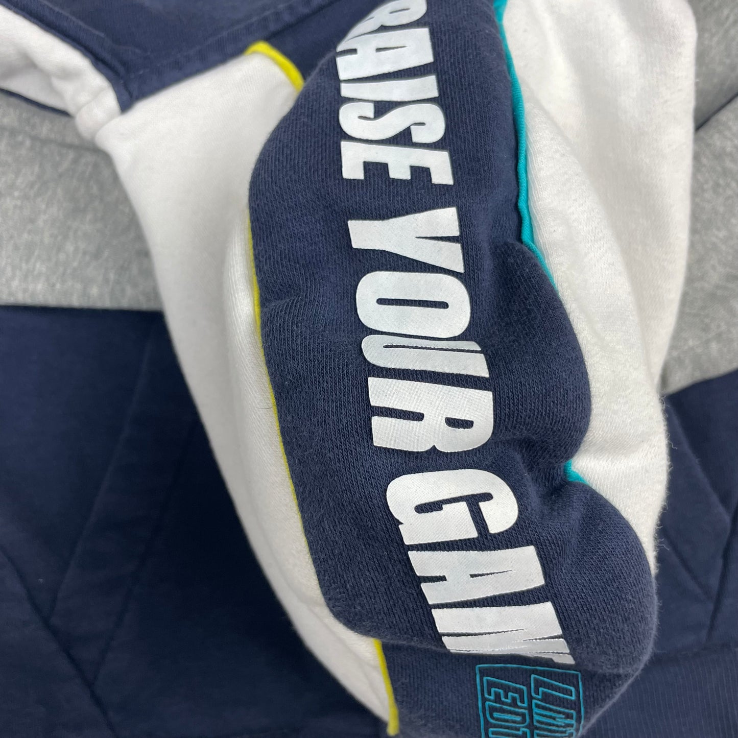 George Kapuzen-Sweatjacke blau/grau mit Reißverschluss und Print, Größe 2–3 Jahre – logo