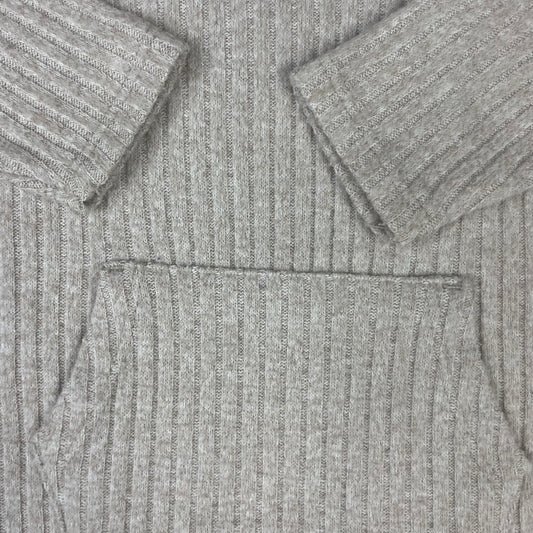 Grauer Rippstrick-Pullover für Babys mit Kängurutasche und Schulterknöpfen, George, Größe 9–12 Monate – detail