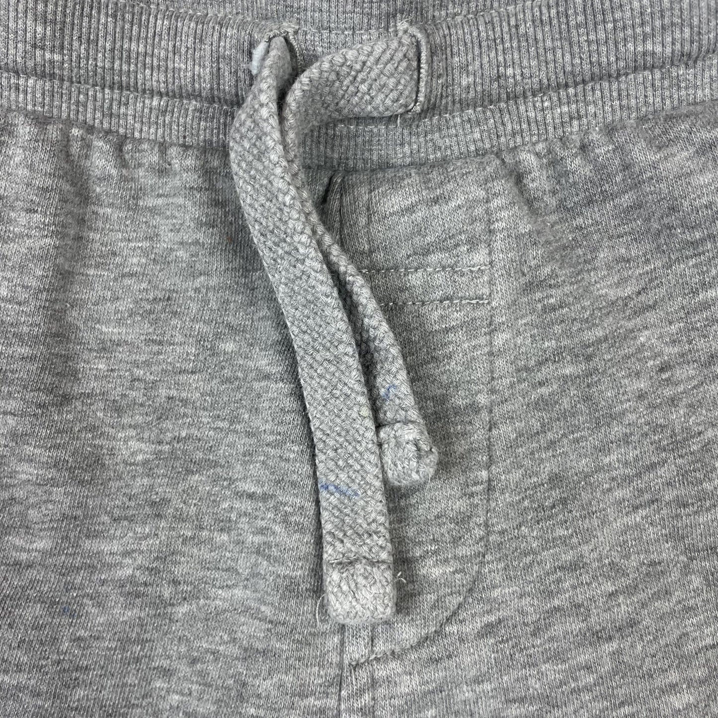 Graue Jogginghose von George mit rotem Stern-Patch, Größe 3-4 Jahre 3