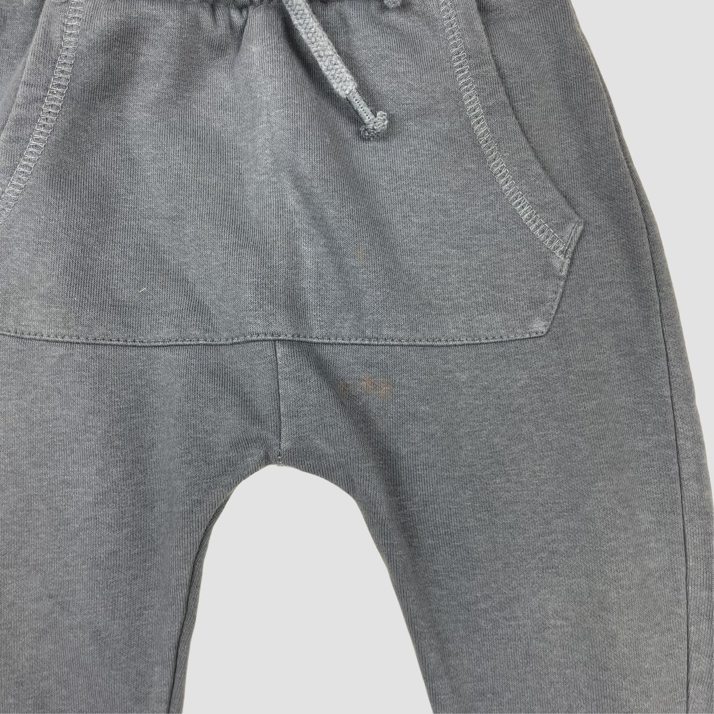 Blaue Sweathose von George mit Kordelzug und Kängurutasche, Größe 1–1,5 Jahre 2