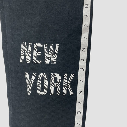 Schwarze Mädchen-Leggings von George mit Seitenstreifen und „New York“-Schriftzug 2