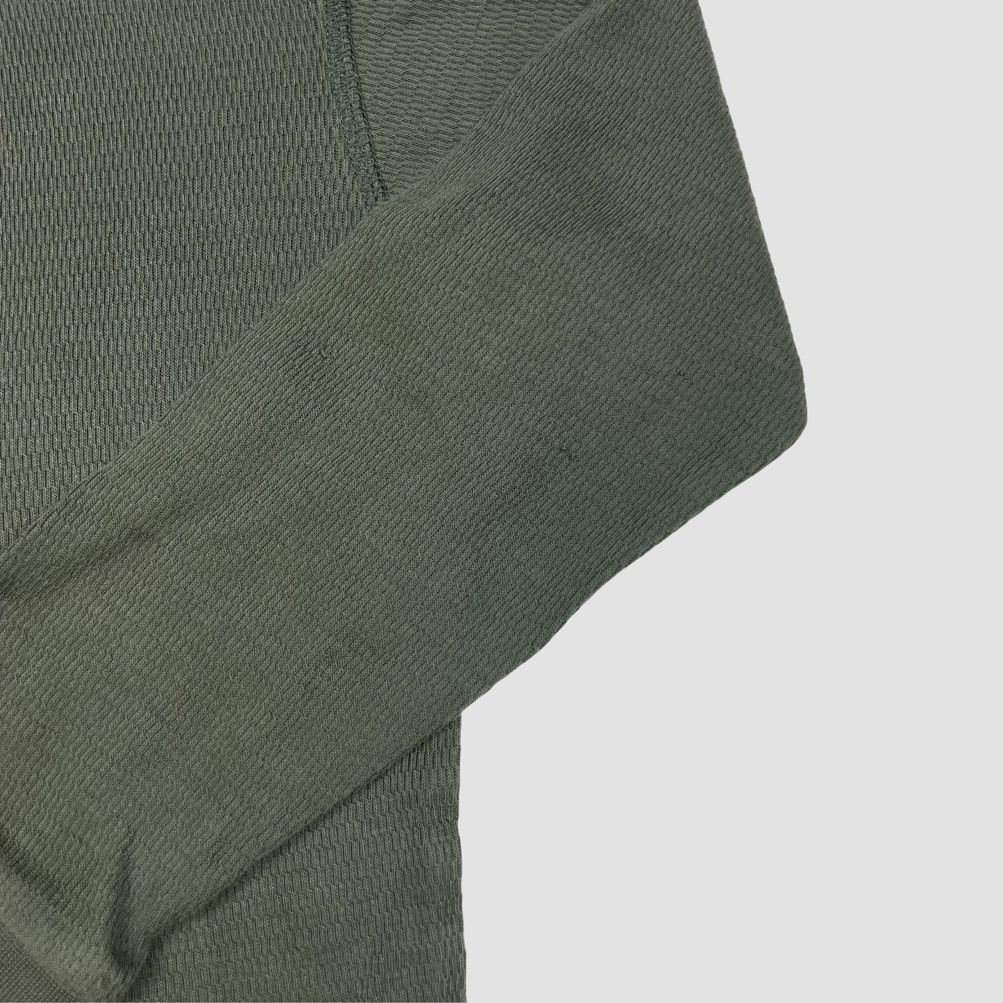 Dunkelgrünes Baumwoll-Langarmshirt, Größe 116 – front