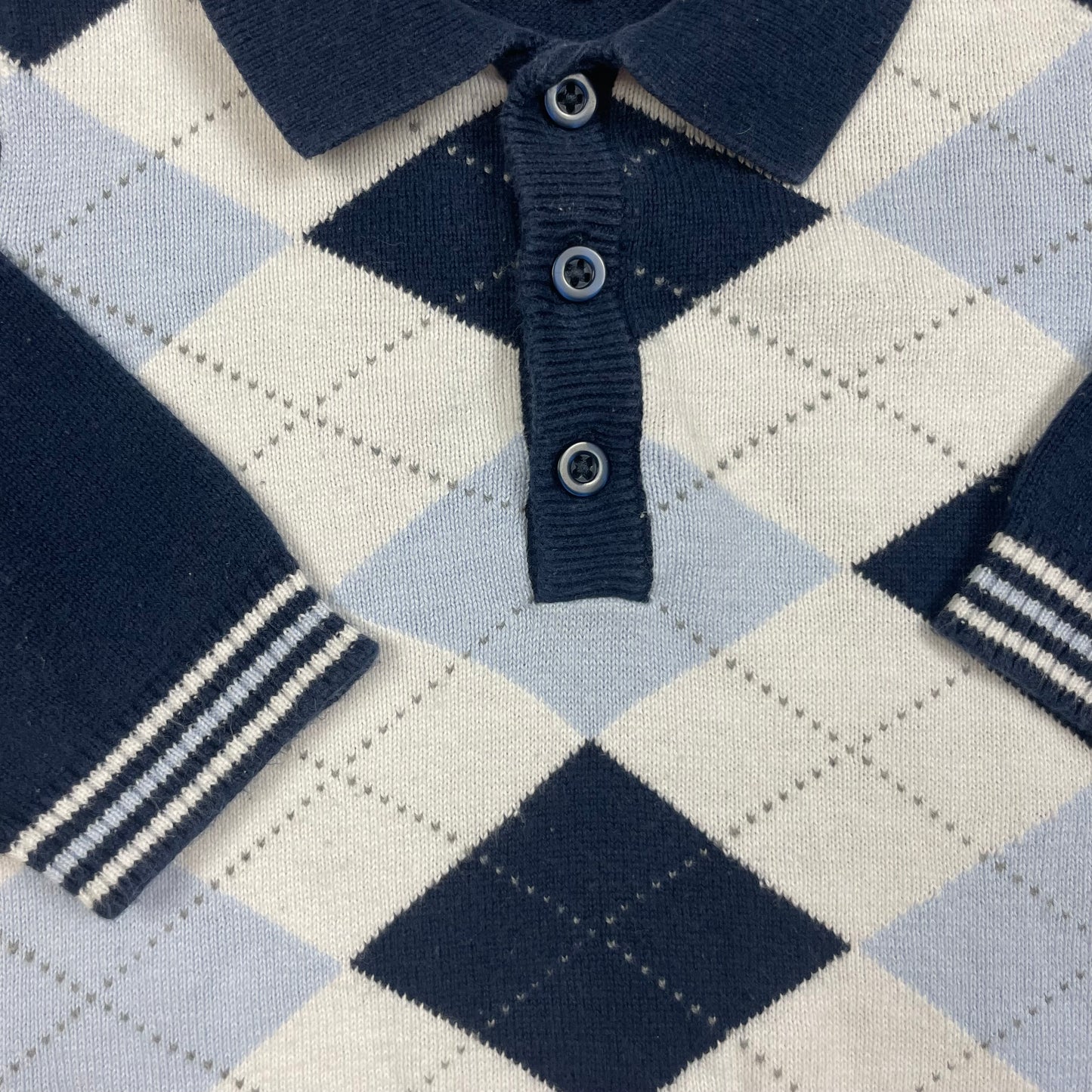 Blauer Argyle-Strickpullover mit Polokragen und Knopfleiste, Größe 6M