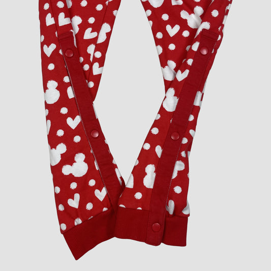 Rote Kinderhose mit Mickey- und Herzmuster, Größe 104 (4T) – detail