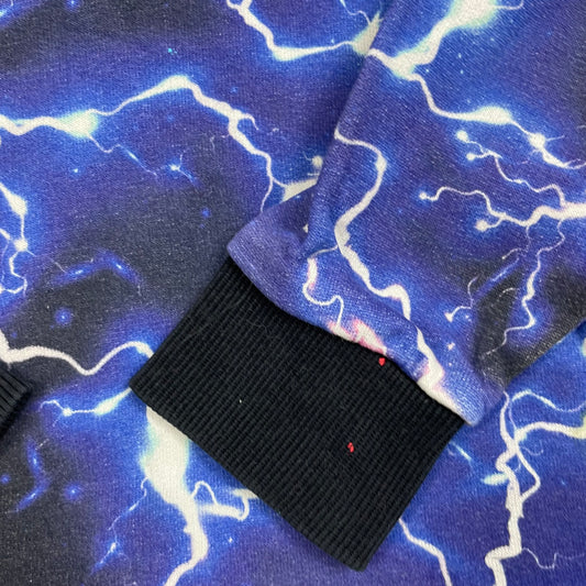 Blauer Kinder-Hoodie mit Blitzmuster, Größe 122 – detail