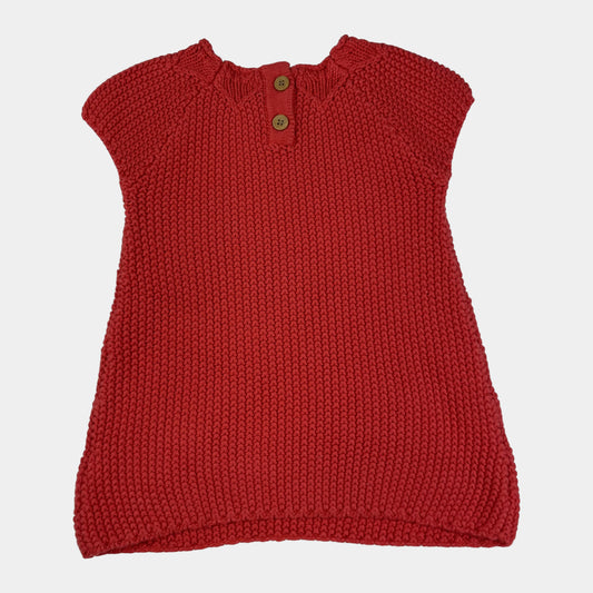 Rotes Baby-Strickkleid aus Baumwolle mit zwei grauen Herz-Applikationen vorne – back
