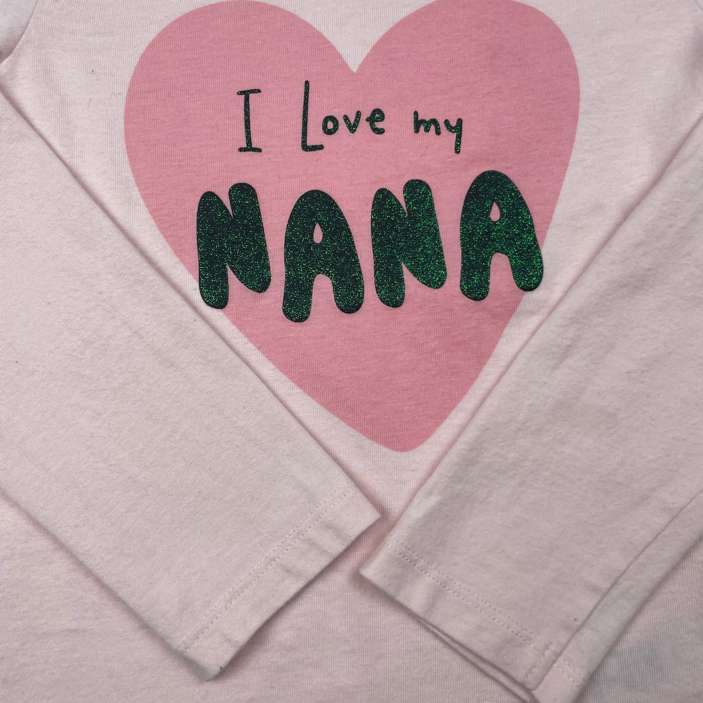 Rosa Langarmshirt mit Herz und "I Love my NANA" von George, Größe 4–5 Jahre – side