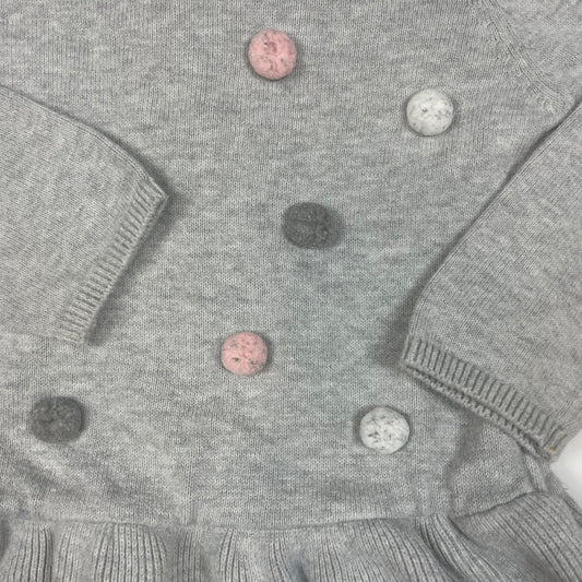 Graues Baumwoll-Kleid mit Knöpfen – detail