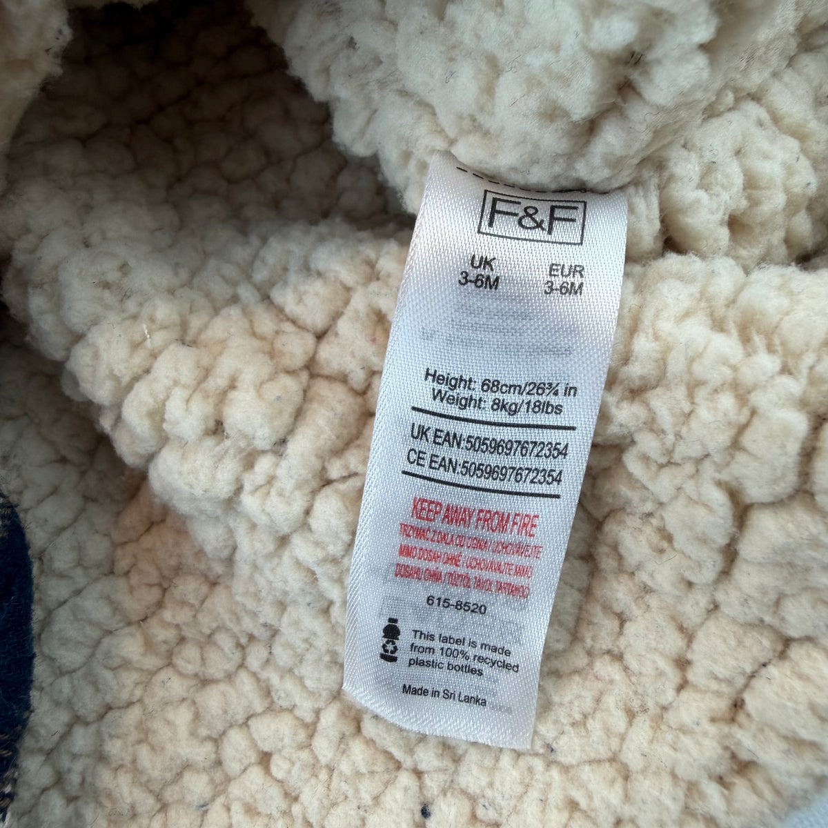 Blau-weiß karierte Baby-Jacke mit Teddykragen und Druckknöpfen – label