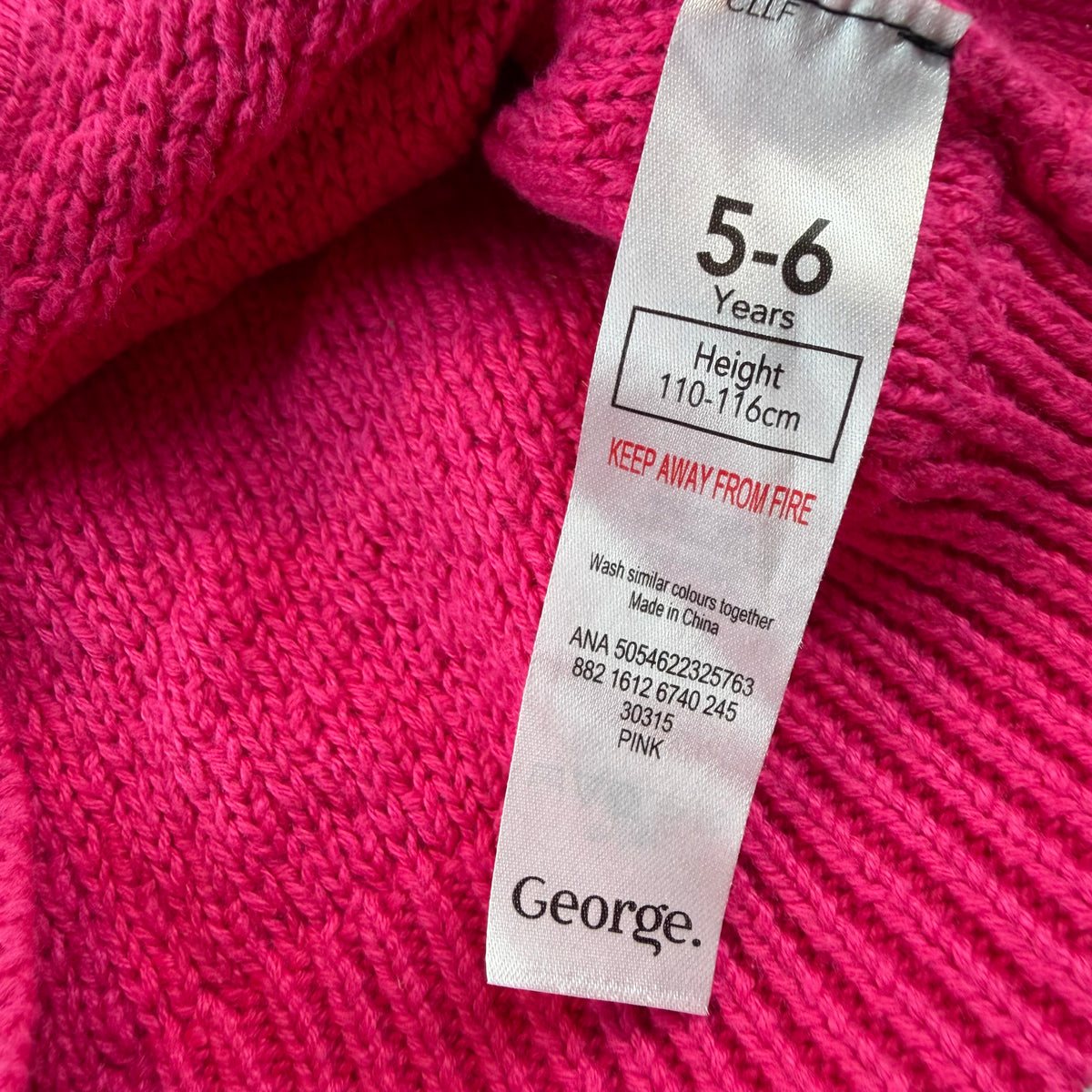Pinke Strickjacke für Kinder mit Knopfleiste und Schleifen-Details – label