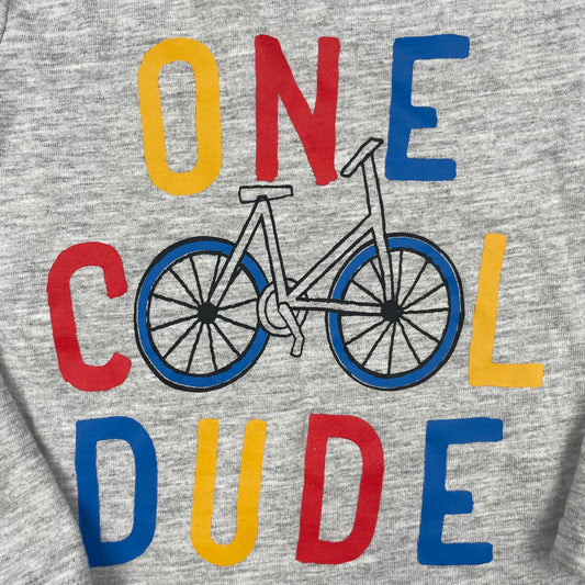 Graues Tu Langarmshirt mit Schriftzug ONE COOL DUDE und Fahrrad, Größe 9–12 Monate – detail