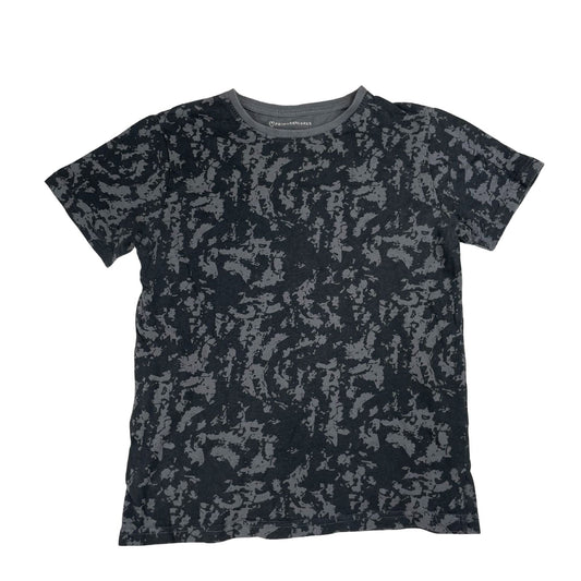 Cooles graues T-Shirt mit Tarnmuster für Kinder