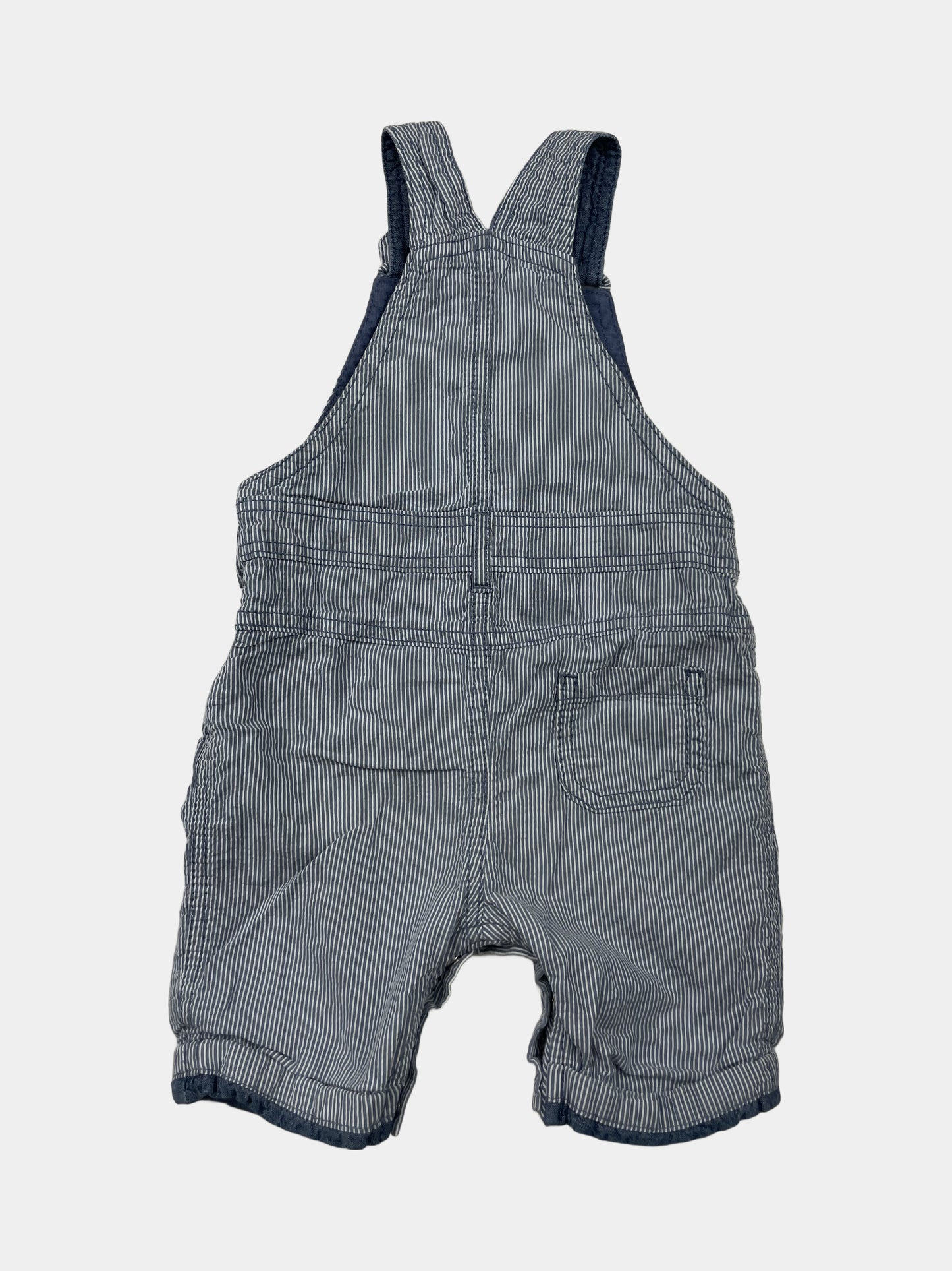 Gestreifter grauer Baumwoll-Overall für Kleinkinder mit Knöpfen und Taschen, Größe 12-18 Monate, von George. – back