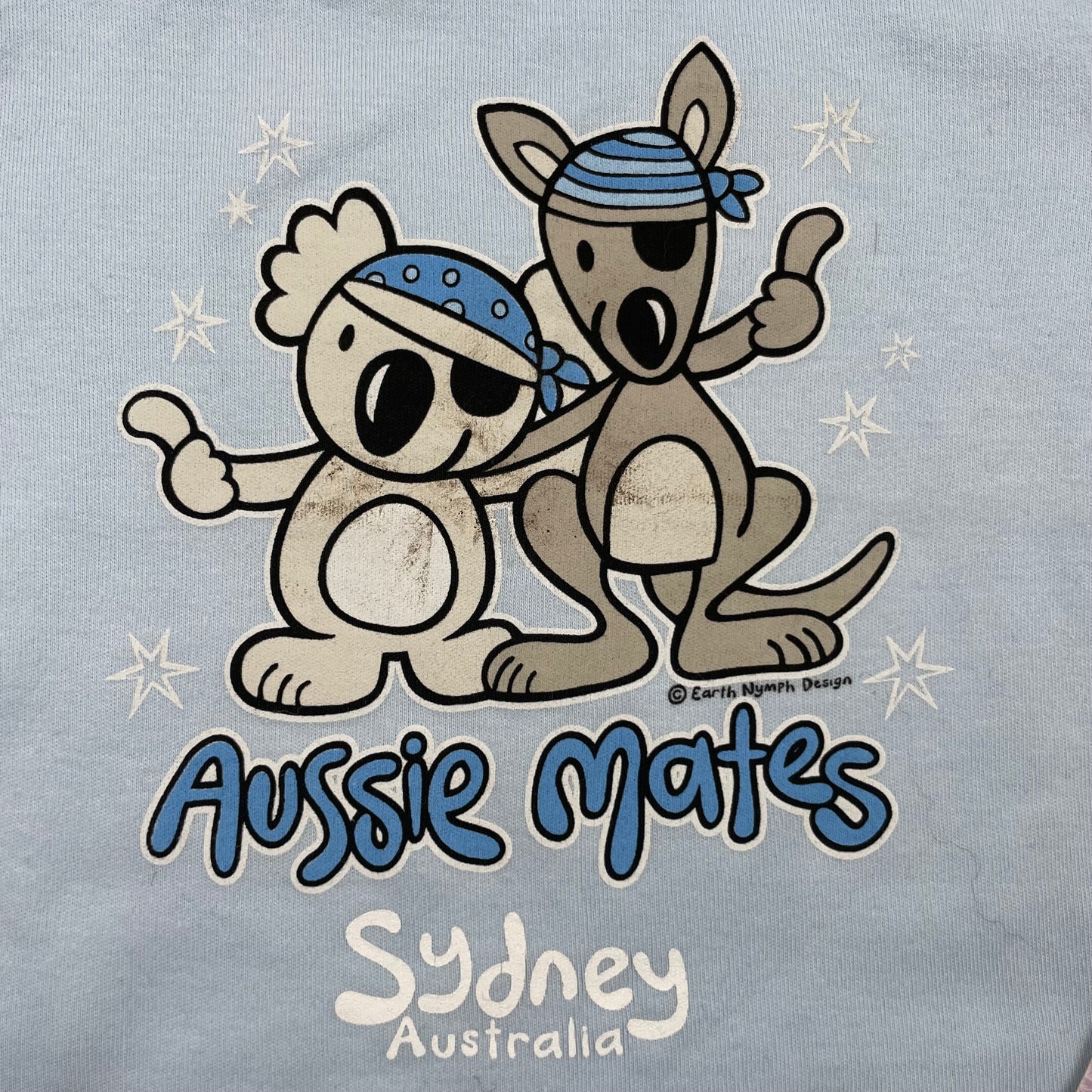 Blaues Kinder-T-Shirt mit 'Aussie Mates' Motiv von Earth Nymph – detail