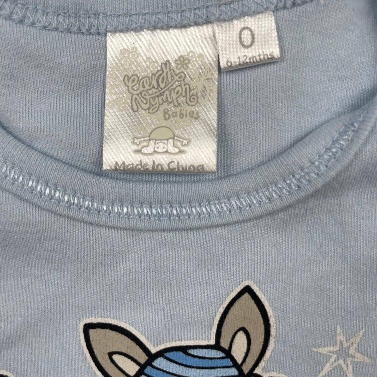 Blaues Kinder-T-Shirt mit 'Aussie Mates' Motiv von Earth Nymph – label
