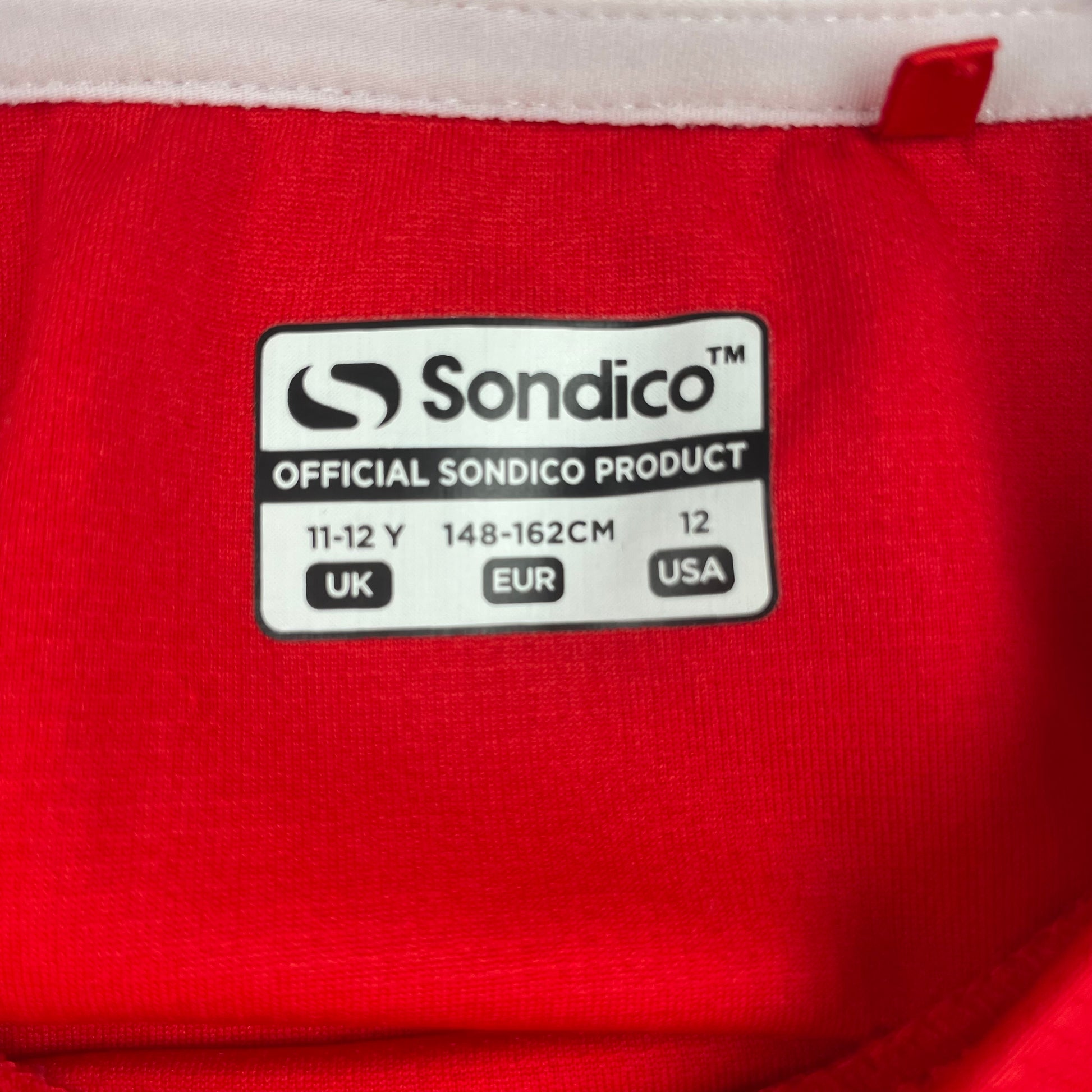 Rotes Sondico Sport-T-Shirt für Kinder mit weißen Details – label