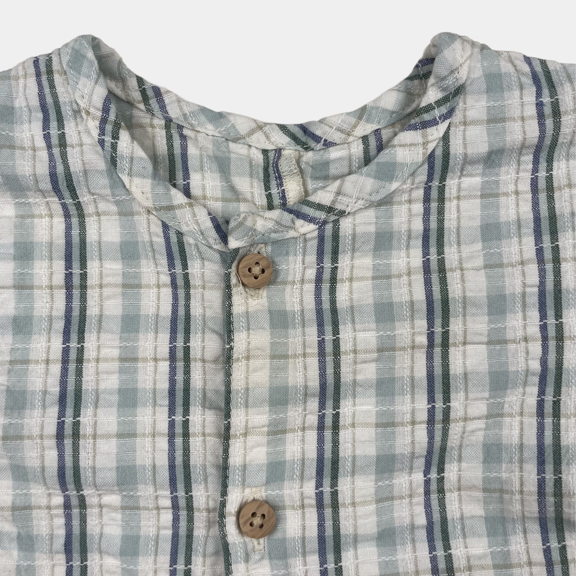 Karierter hellblauer Sommer-Overall für Babys – detail