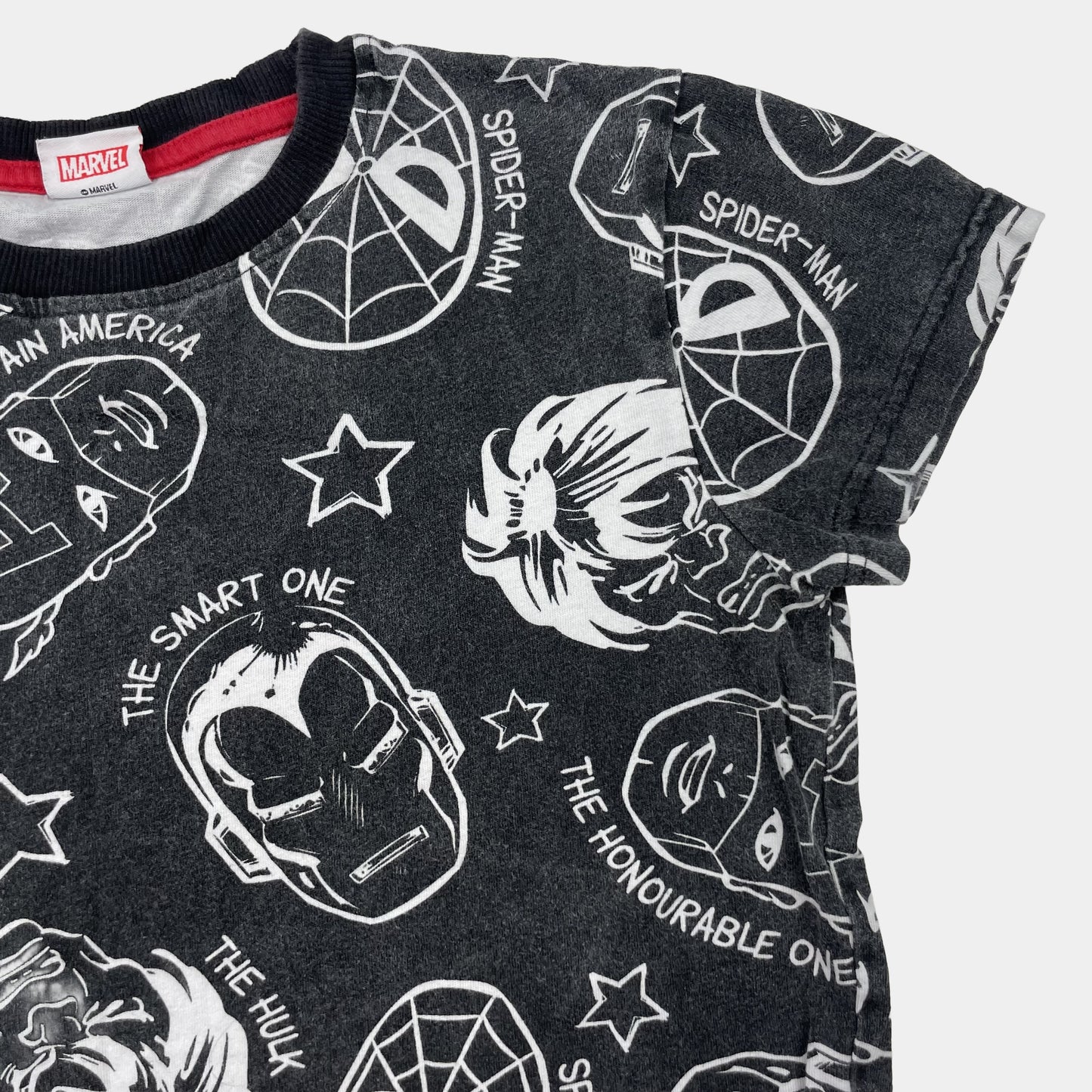 Graues Marvel T-Shirt mit Comicmotiven für Kinder, Größe 9 Jahre – detail