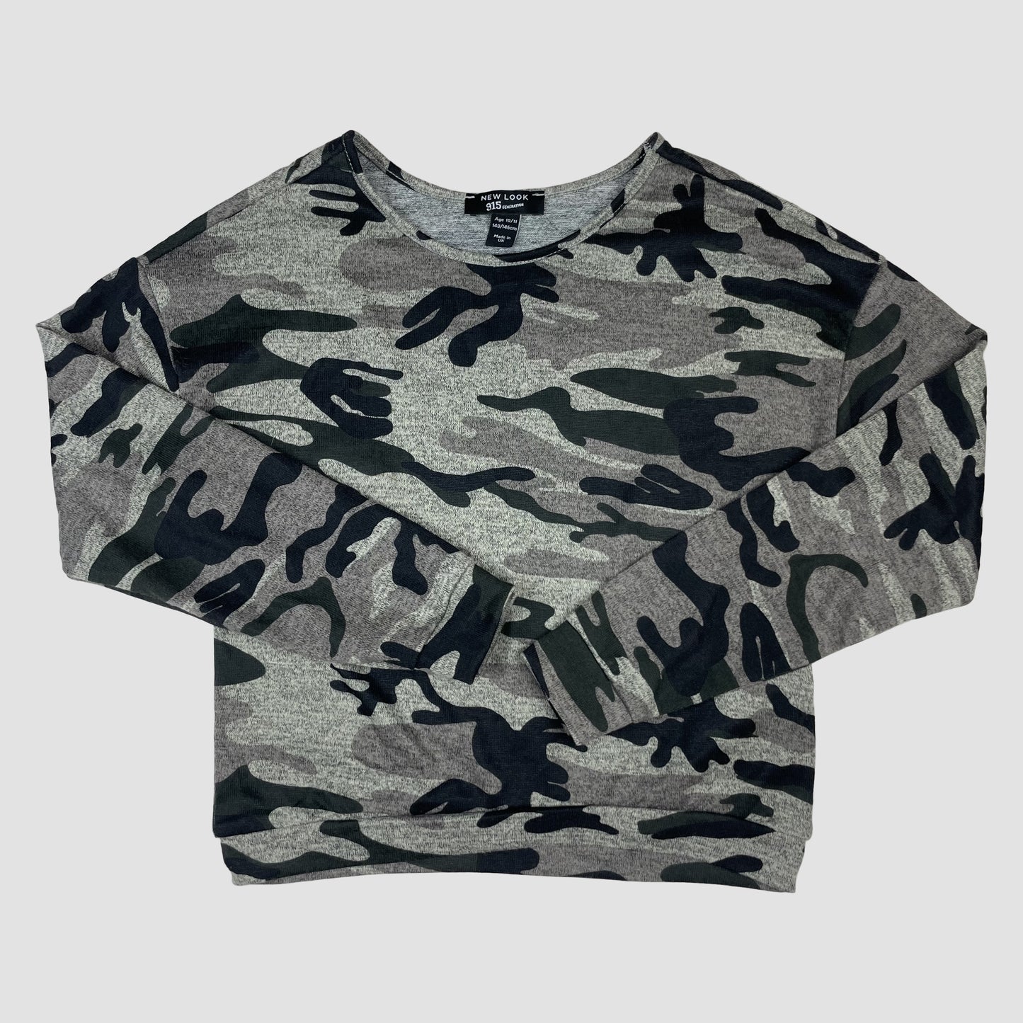 New Look Kinder Sweatshirt mit Camouflage in Grau, Größe 140/146 – front