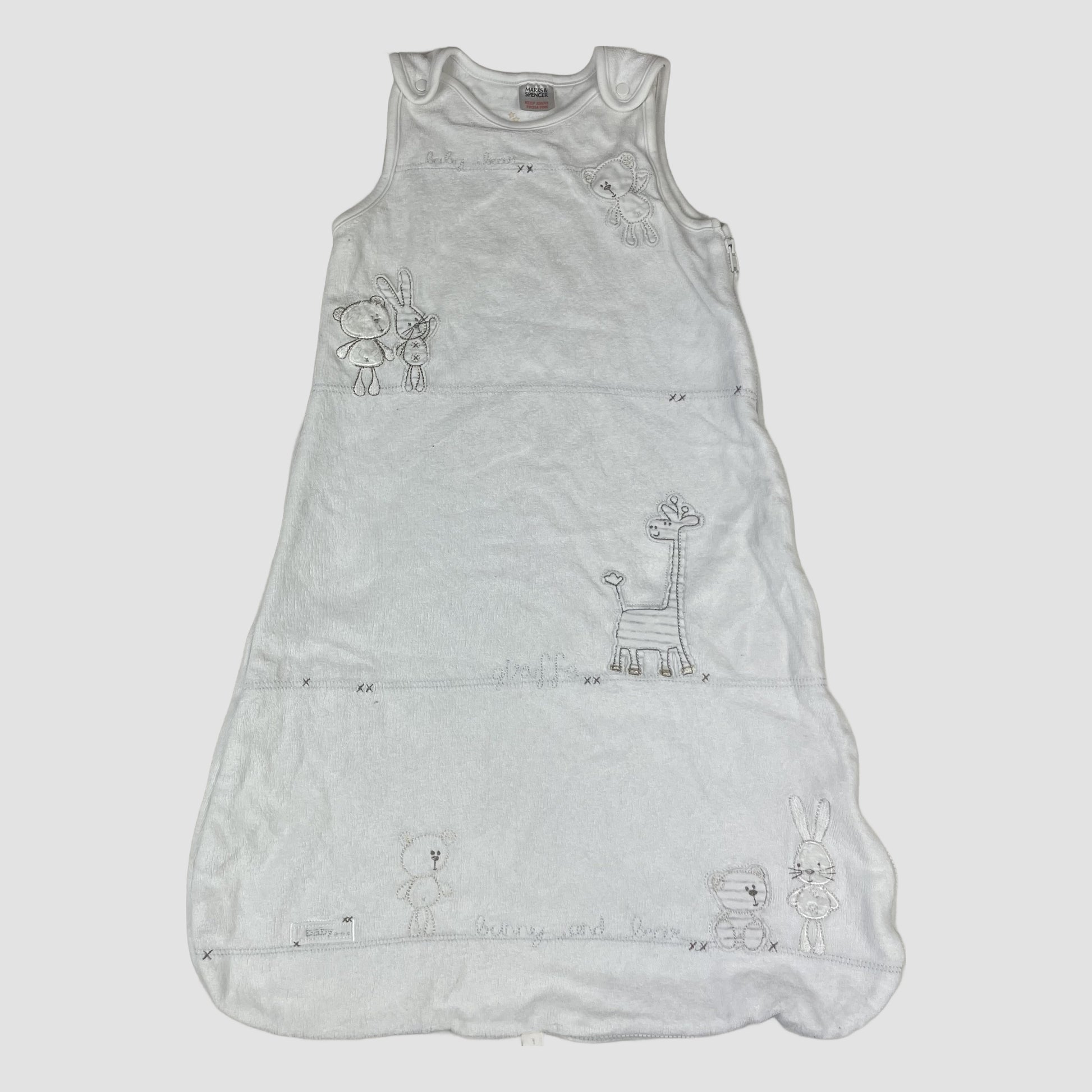 Weißer Babyschlafsack von Marks & Spencer mit Tierstickereien – front