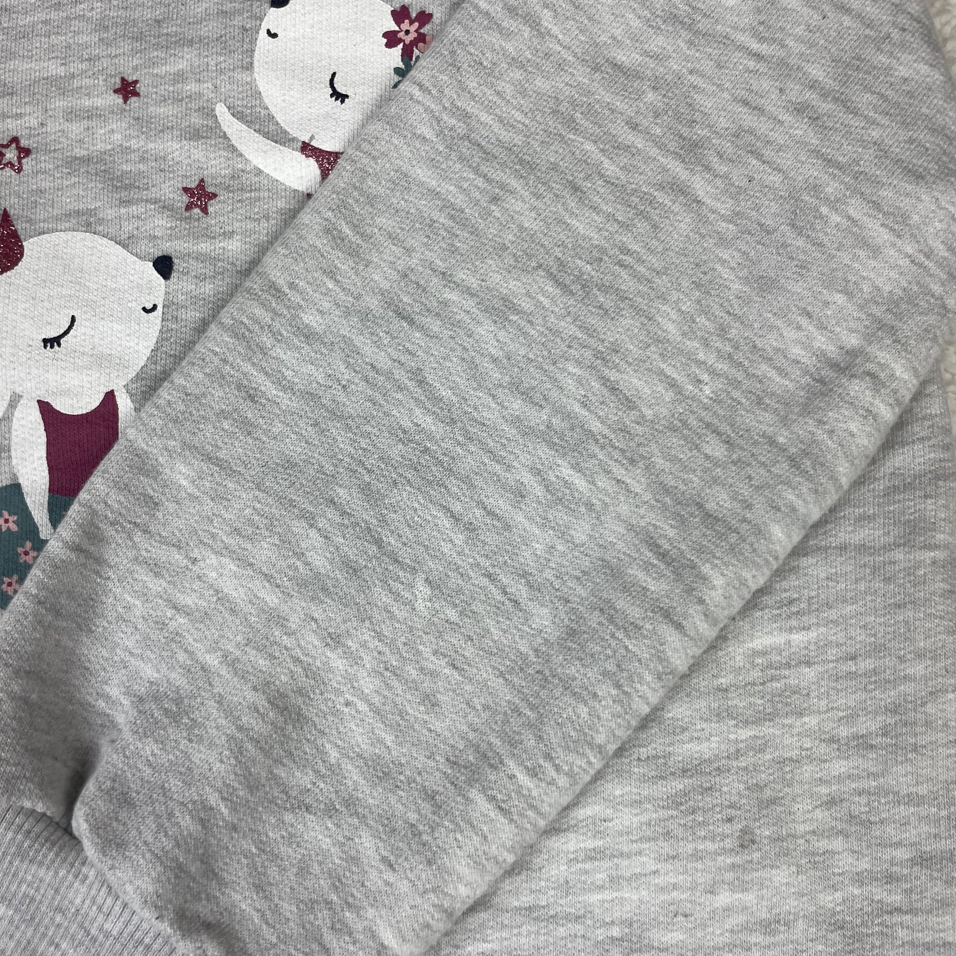 Grauer Kinder-Sweatshirt-Pullover von Kiki&Koko, Größe 98, mit tanzenden Mäusen und Sternen – tag
