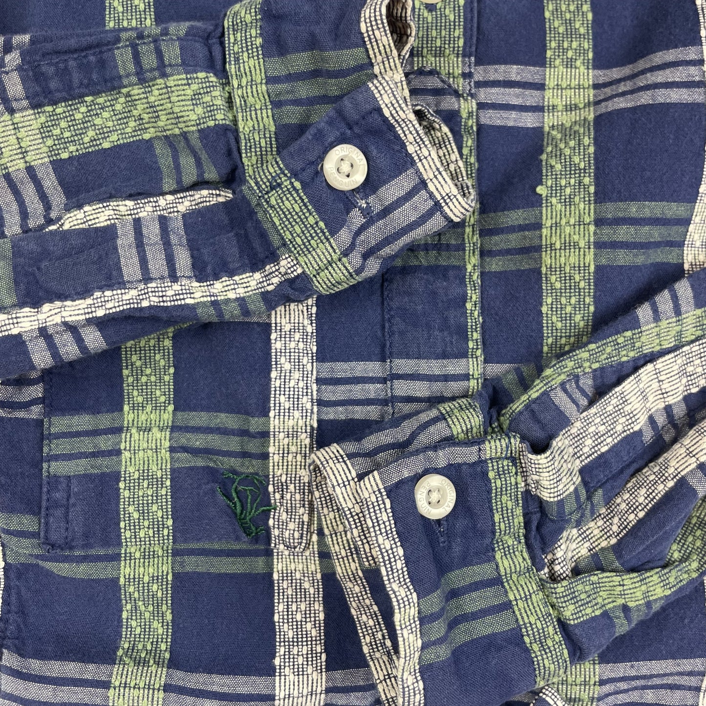Blau-grünes gestreiftes Kinderhemd von Original Penguin, Größe 3–4Y – detail