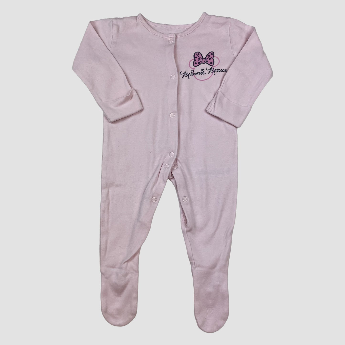 Rosa Minnie Mouse Baby-Schlafanzug mit Füßen und Druckknöpfen vorne, Größe 3–6 Monate – front