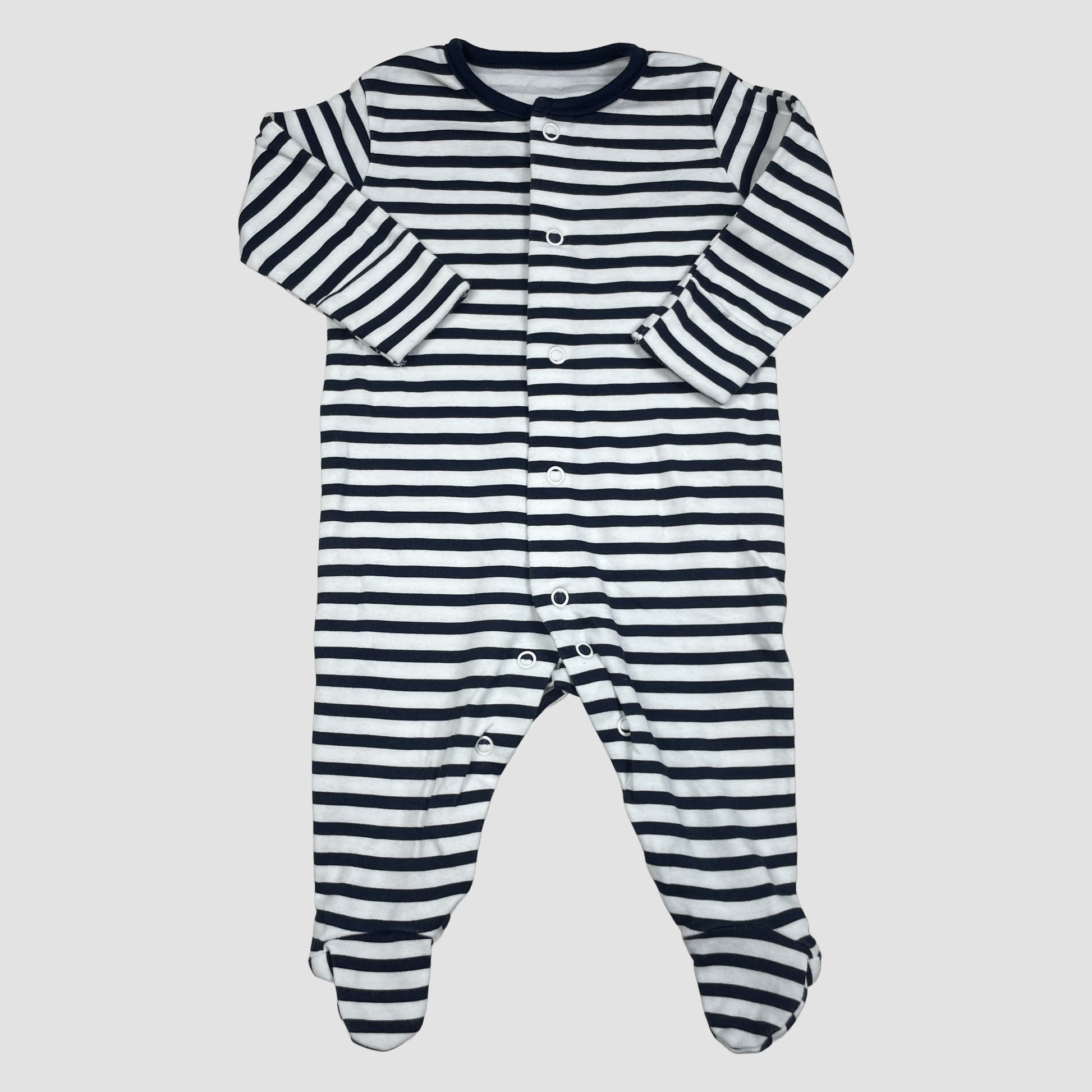 Dunkelblau-weiß gestreifter Baby-Schlafanzug mit Druckknöpfen und Füßchen von Matalan, Größe 0–3 Monate