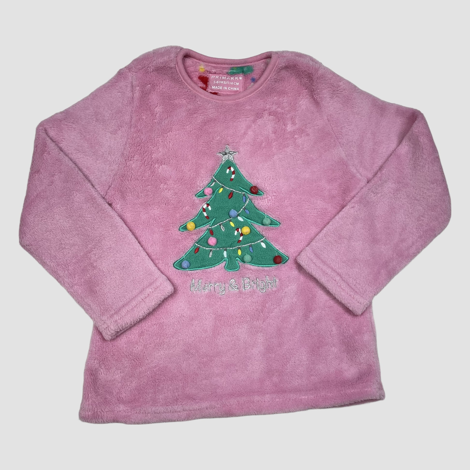 Rosa Fleece-Pullover mit Weihnachtsbaum-Applikation von Primark in Größe 116 – front