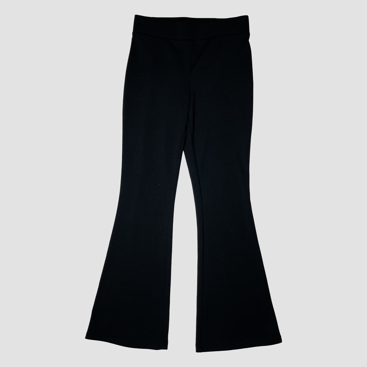 Schwarze Kinder-Flare-Hose, Größe 134 (ca. 9 Jahre) – front