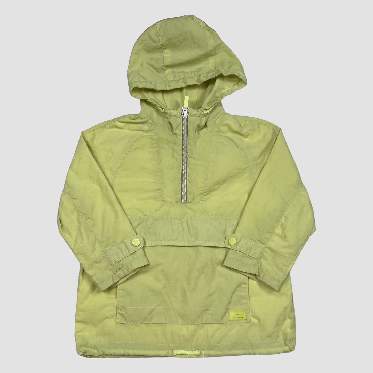 Gelber Kinder-Anorak mit Kapuze, Größe 98, Vorderansicht – front