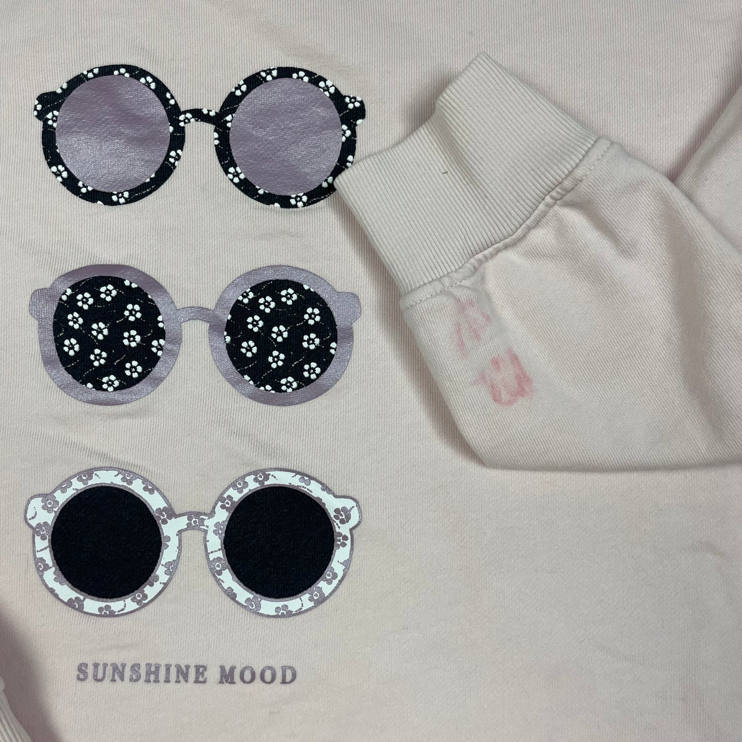 Rosa Sweatshirt mit Sonnenbrillen-Print, Größe 152 (11–12 Jahre) – sleeve