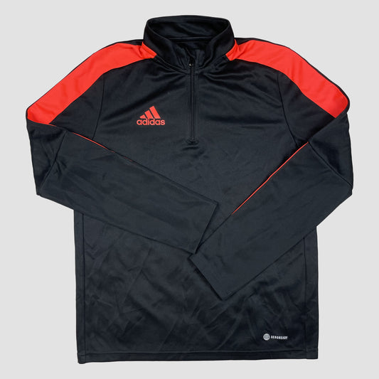 Schwarzer Trainingspullover mit roten Streifen und 1/4-Zip – front