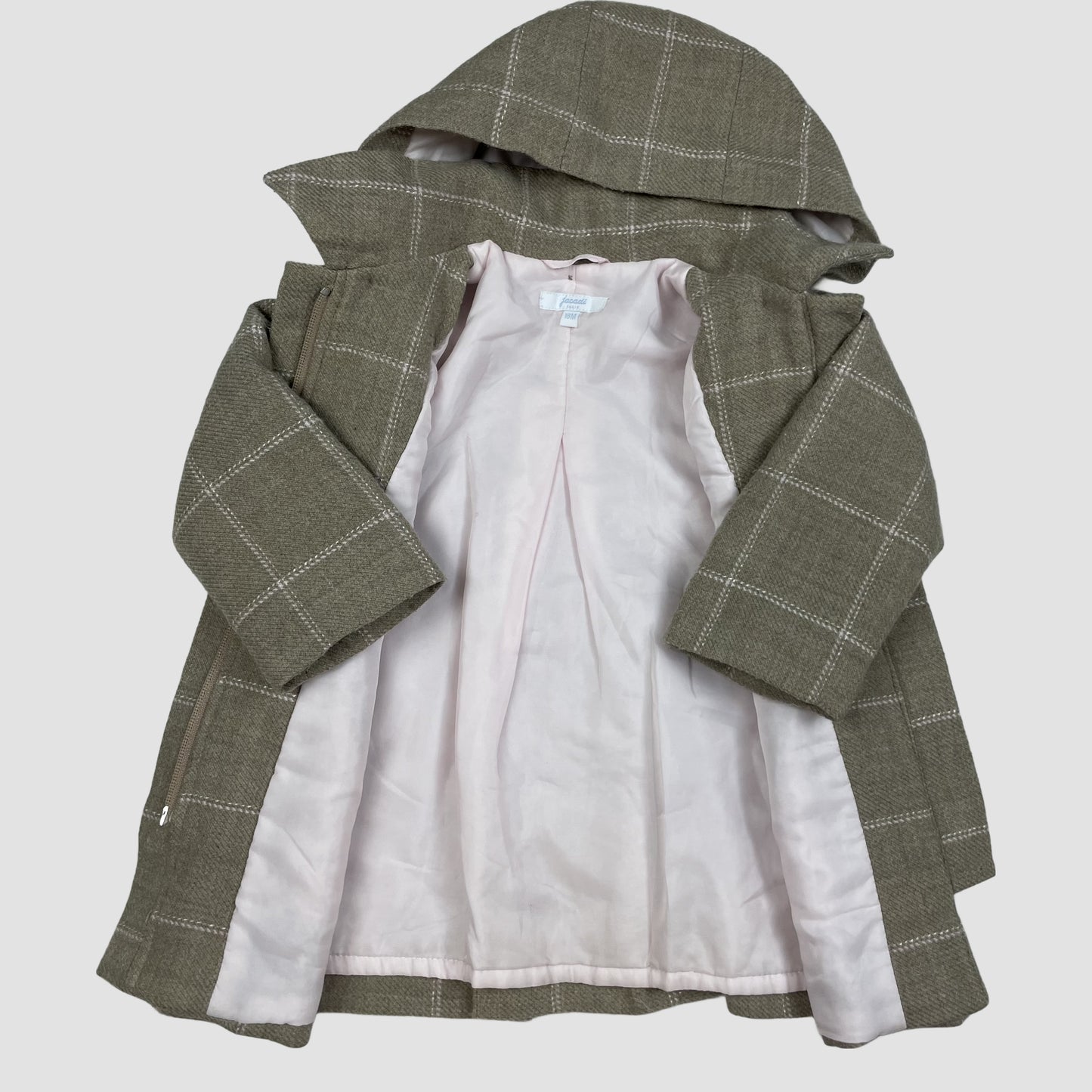 Brauner karierter Dufflecoat mit Kapuze und Knebelverschlüssen, Größe 18M – close‑up