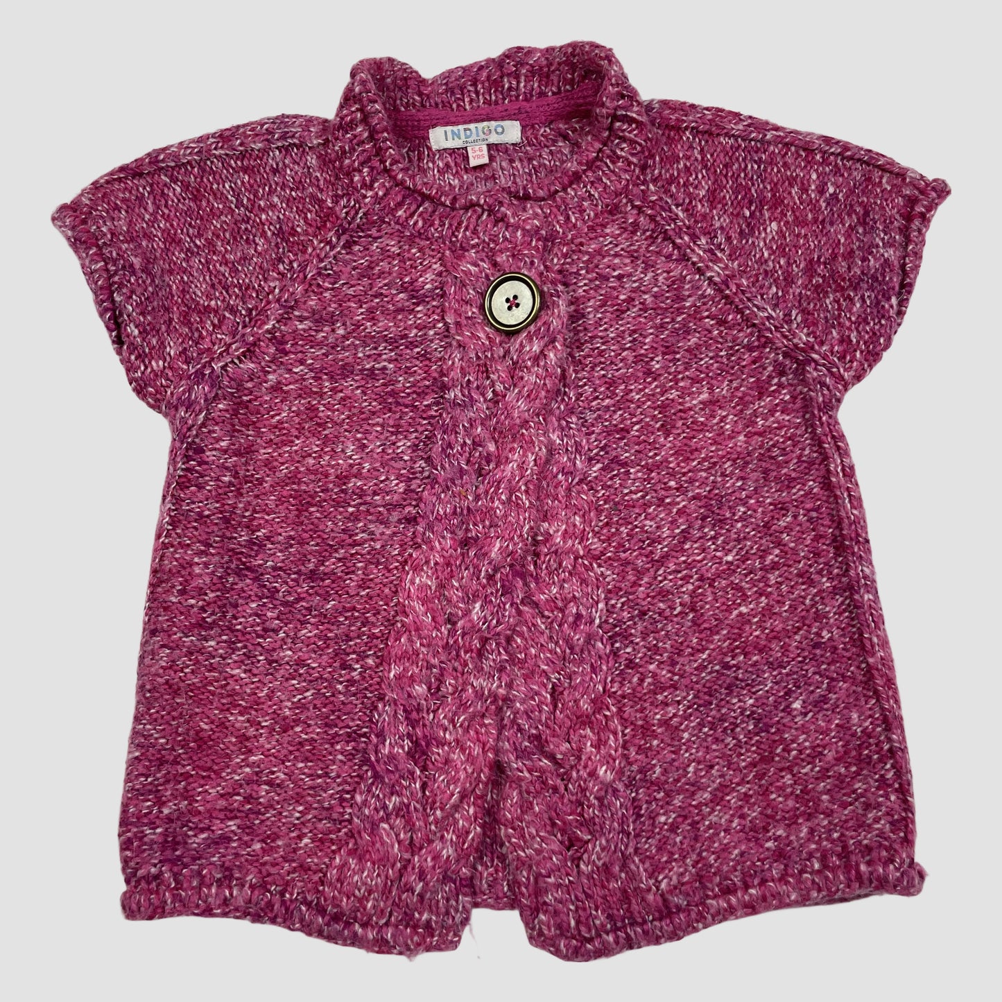 Pink melierte Kinder-Strickjacke kurzarm mit Knopf, Größe 5–6 Jahre – front