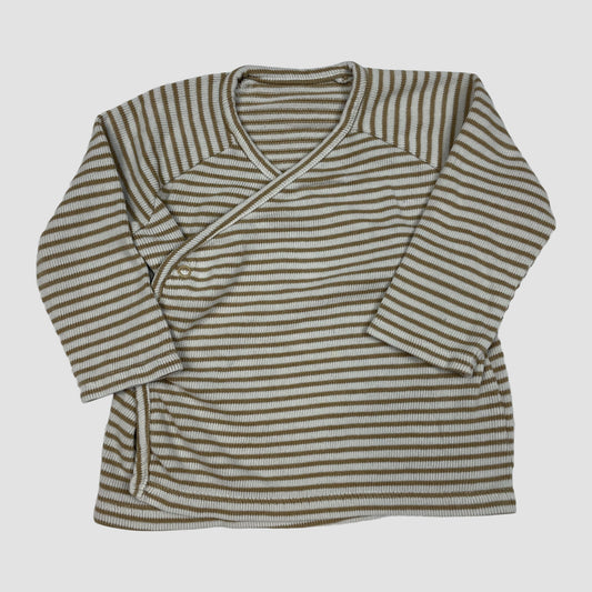 Beige-weiß gestreiftes Wickelshirt mit langen Ärmeln und Druckknöpfen, Größe 6–9 Monate – front