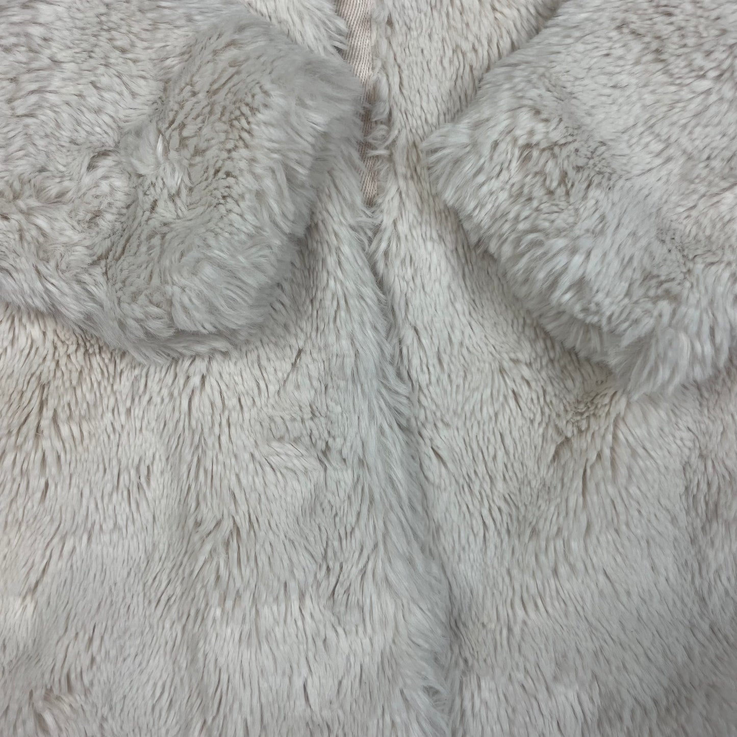 Hellgraue Kunstfell-Babyjacke mit Kapuze und Ohren, Größe 9–12 Monate – detail