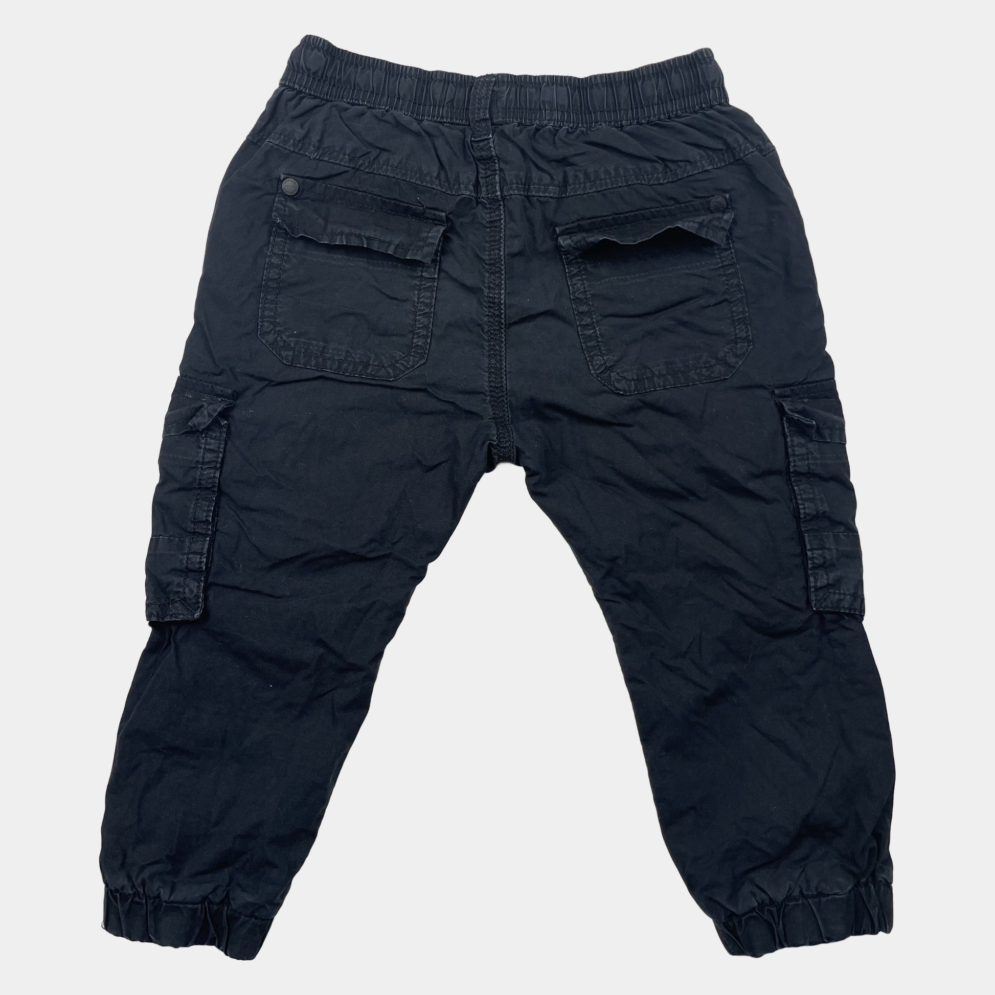 Dunkelblaue Cargohose für Kleinkinder mit elastischem Bund, Kordelzug und Seitentaschen, Größe 92 – back