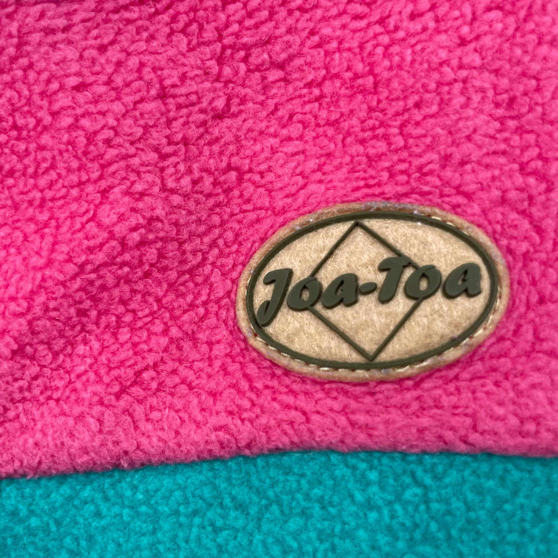 Rosa Fleece-Kapuzenpullover mit Blume und Marienkäfer-Muster, Größe 18–24 Monate – label