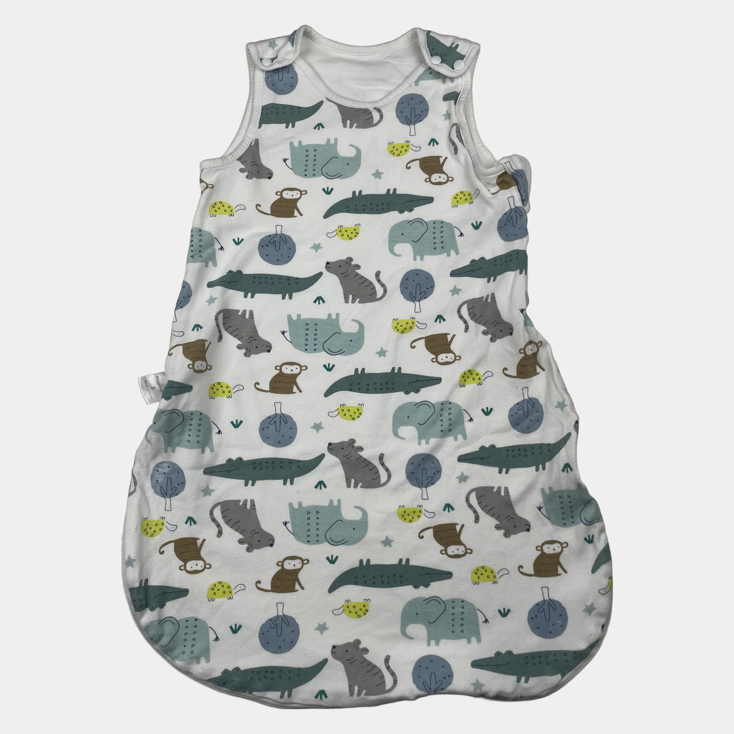 Weißer Babyschlafsack mit Tiermotiv, Größe S, seitlicher Reißverschluss und Druckknöpfe an den Schultern – front