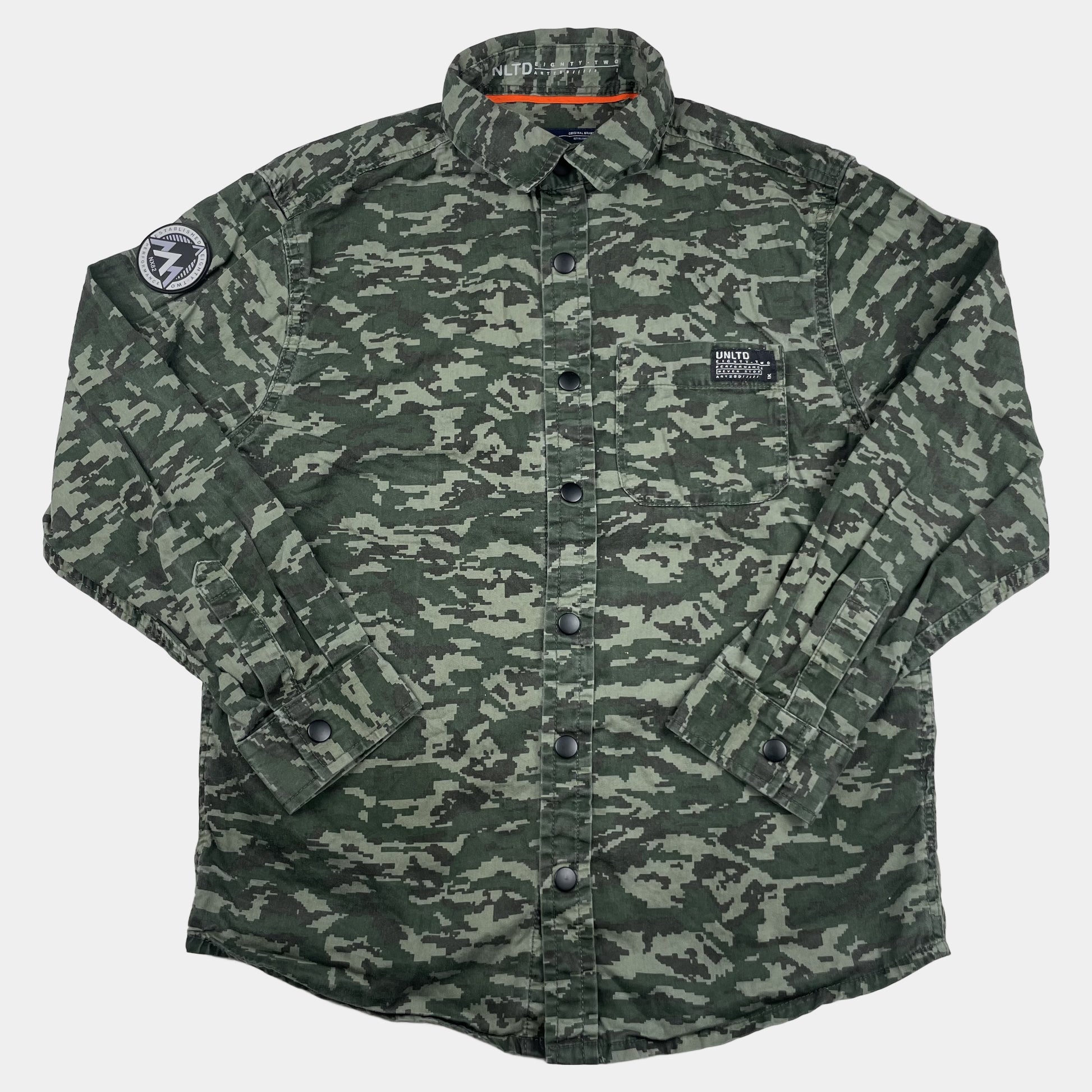 Grünes Camouflage-Hemd aus Baumwolle mit Knopfleiste – front