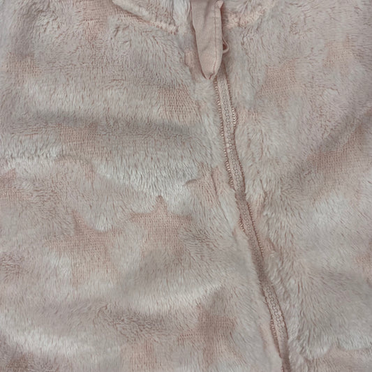 Rosa flauschiger Overall für Babys 0-3 Monate mit Reißverschluss – detail