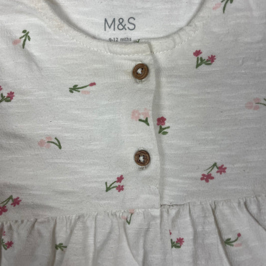 Weißes Baumwoll-Kleid mit Blumenmuster und langen Ärmeln – detail