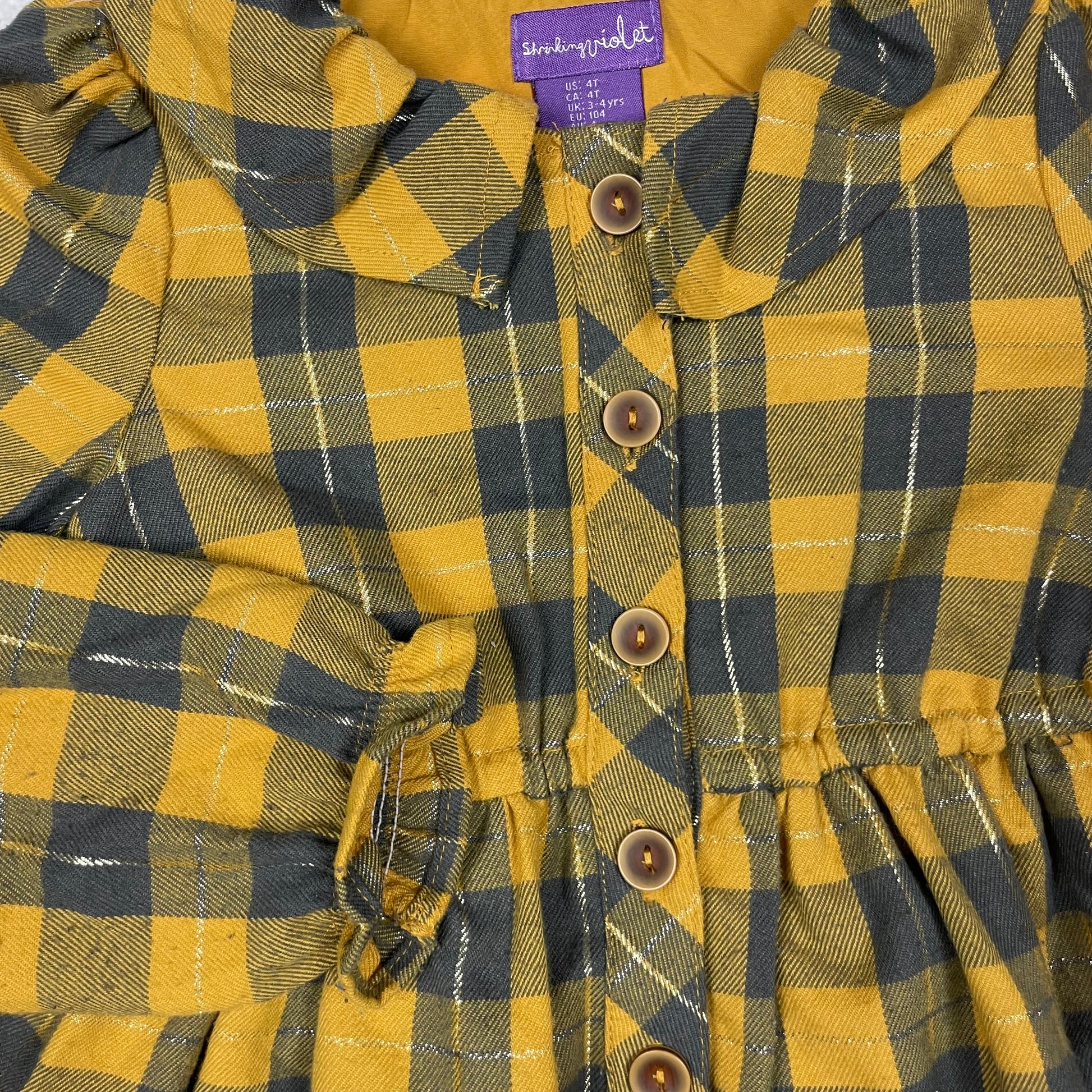 Kariertes Langarmkleid mit Rüschenkragen in Gelb und Schwarz – sleeve