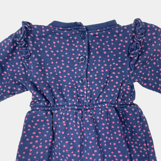 Blauer Overall mit rosa Punkten und Rüschen für Babys – detail