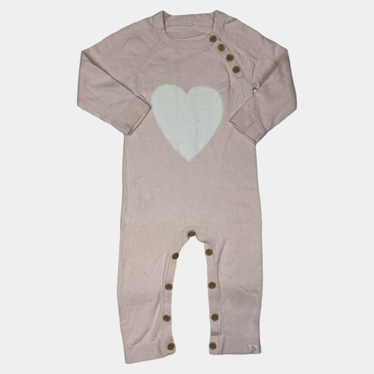 Rosa Overall mit Herzmotiv und Knopfleiste – front