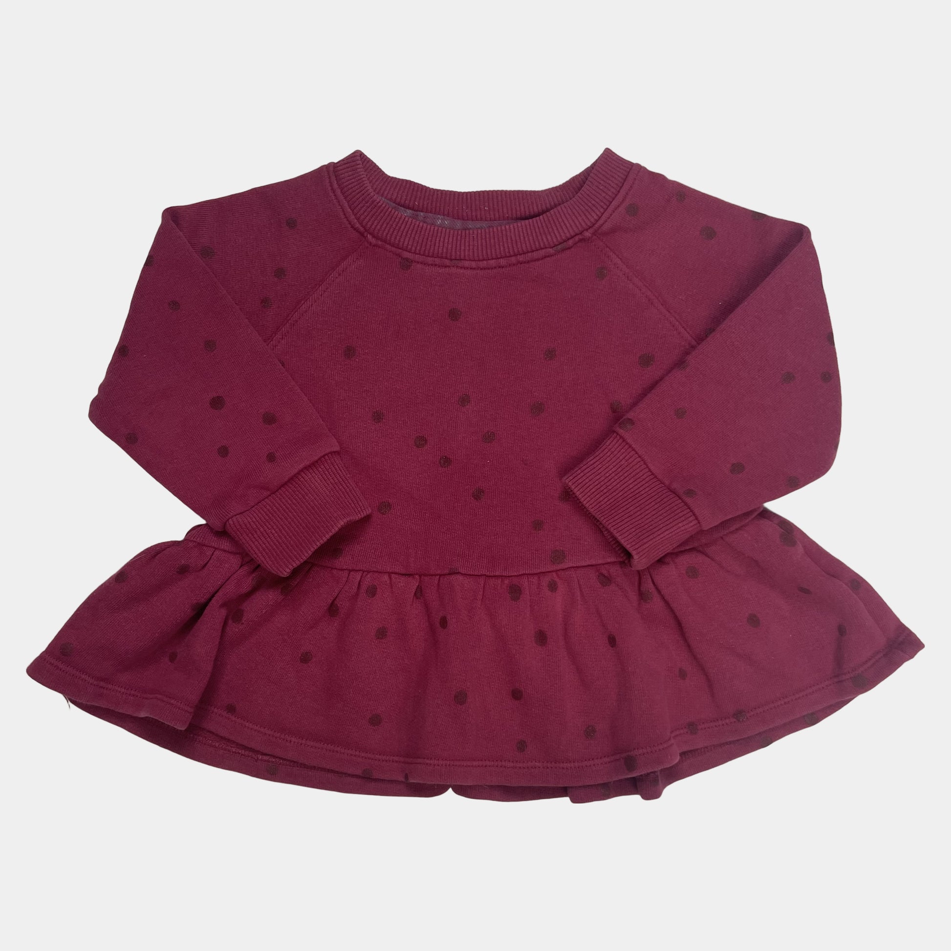 Auberginefarbenes Sweatshirt-Kleid mit Punktmuster und Rüschen für Mädchen. – front