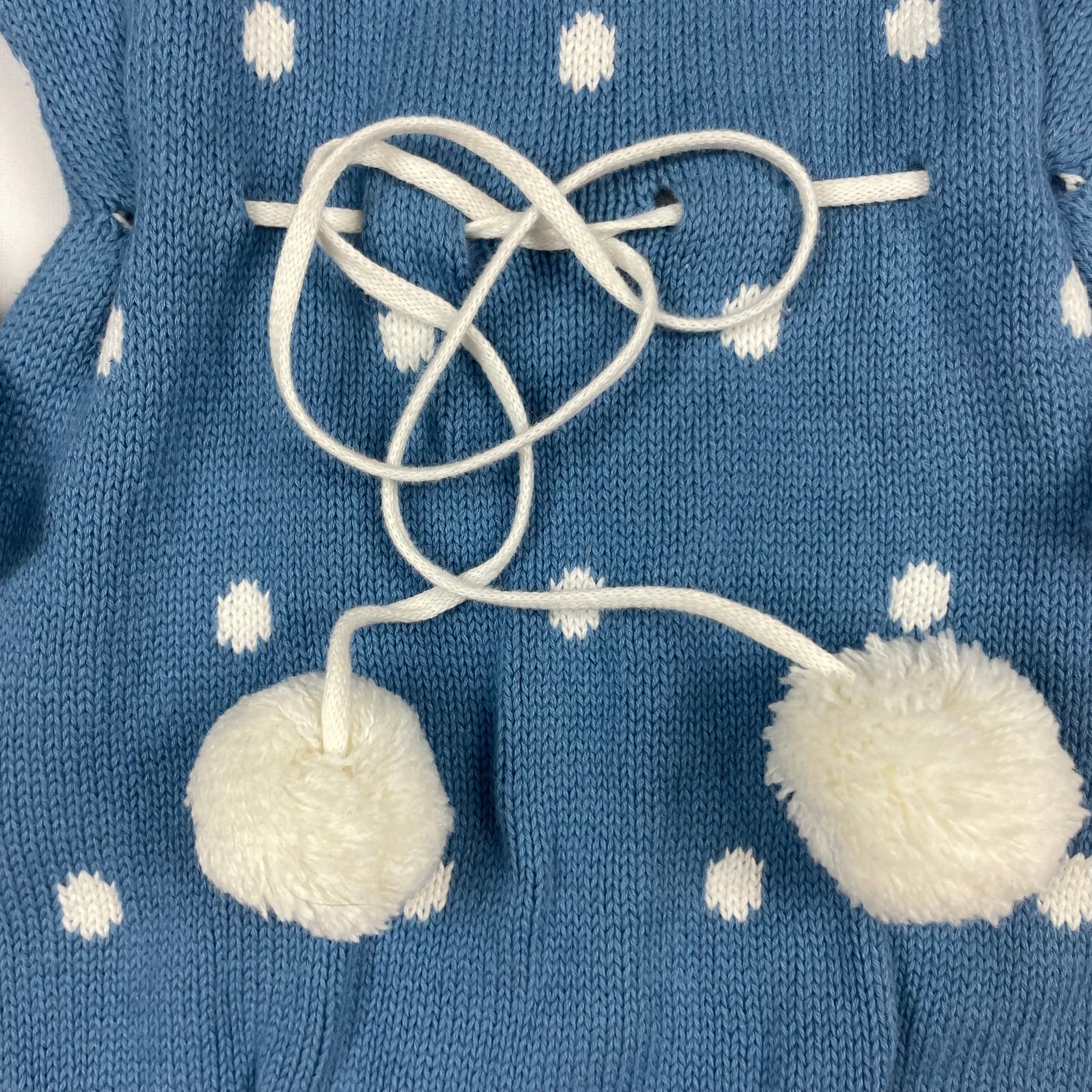 Blauer Baumwolloverall mit Punktmuster und Krempelkragen – fabric